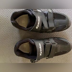 Black Cycling Shoes